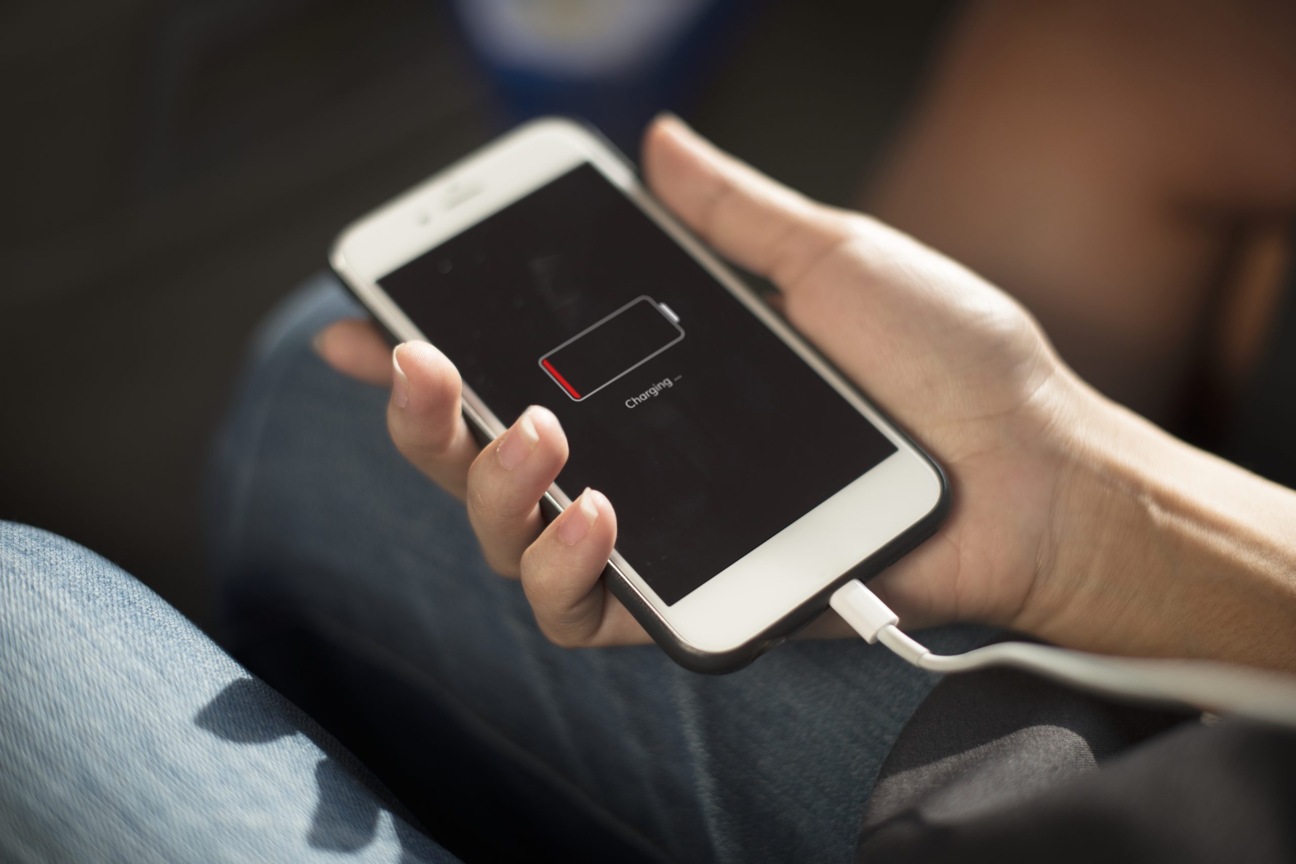 iOS 26 Battery Life Improvements and Tips to Maximize Runtime