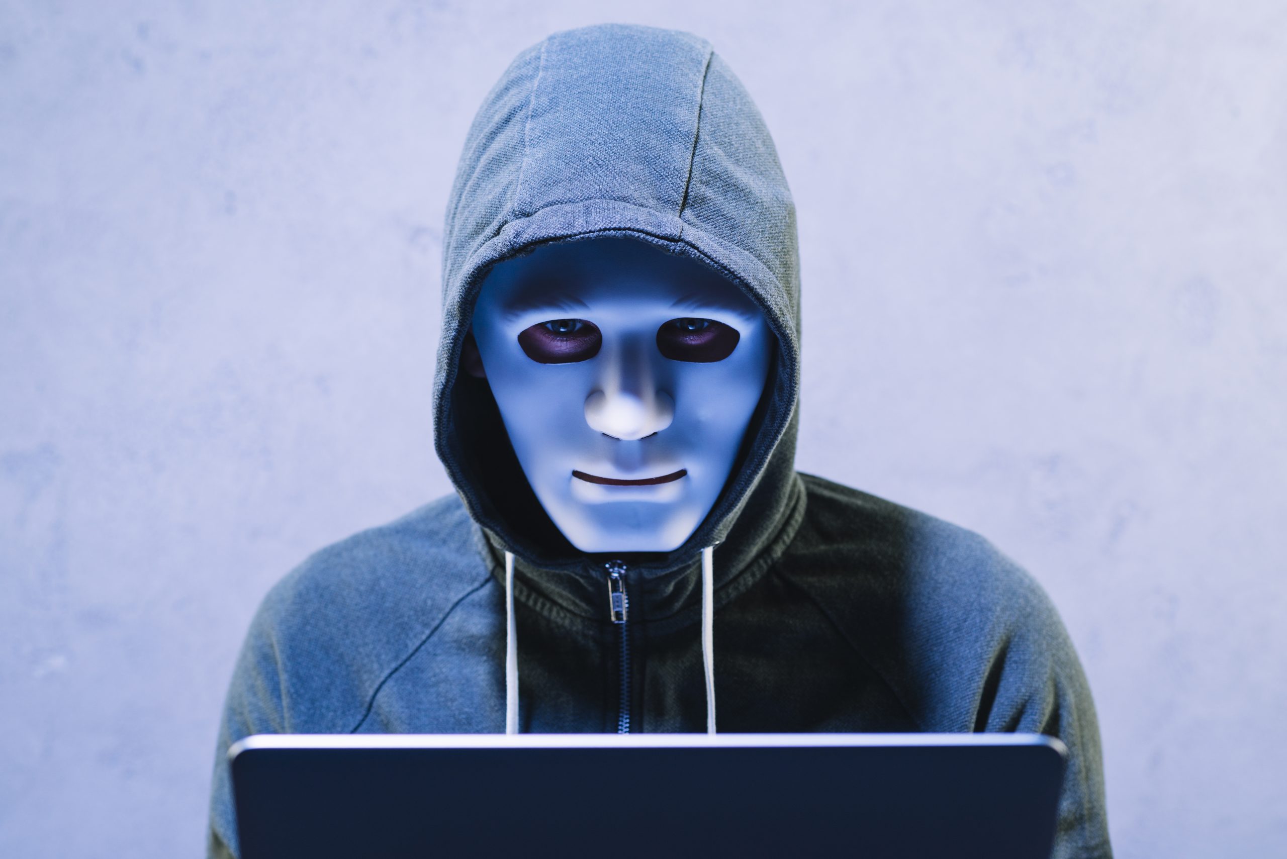 Adversarial AI: How Attackers Use Machine Learning for Smarter Cyberattacks